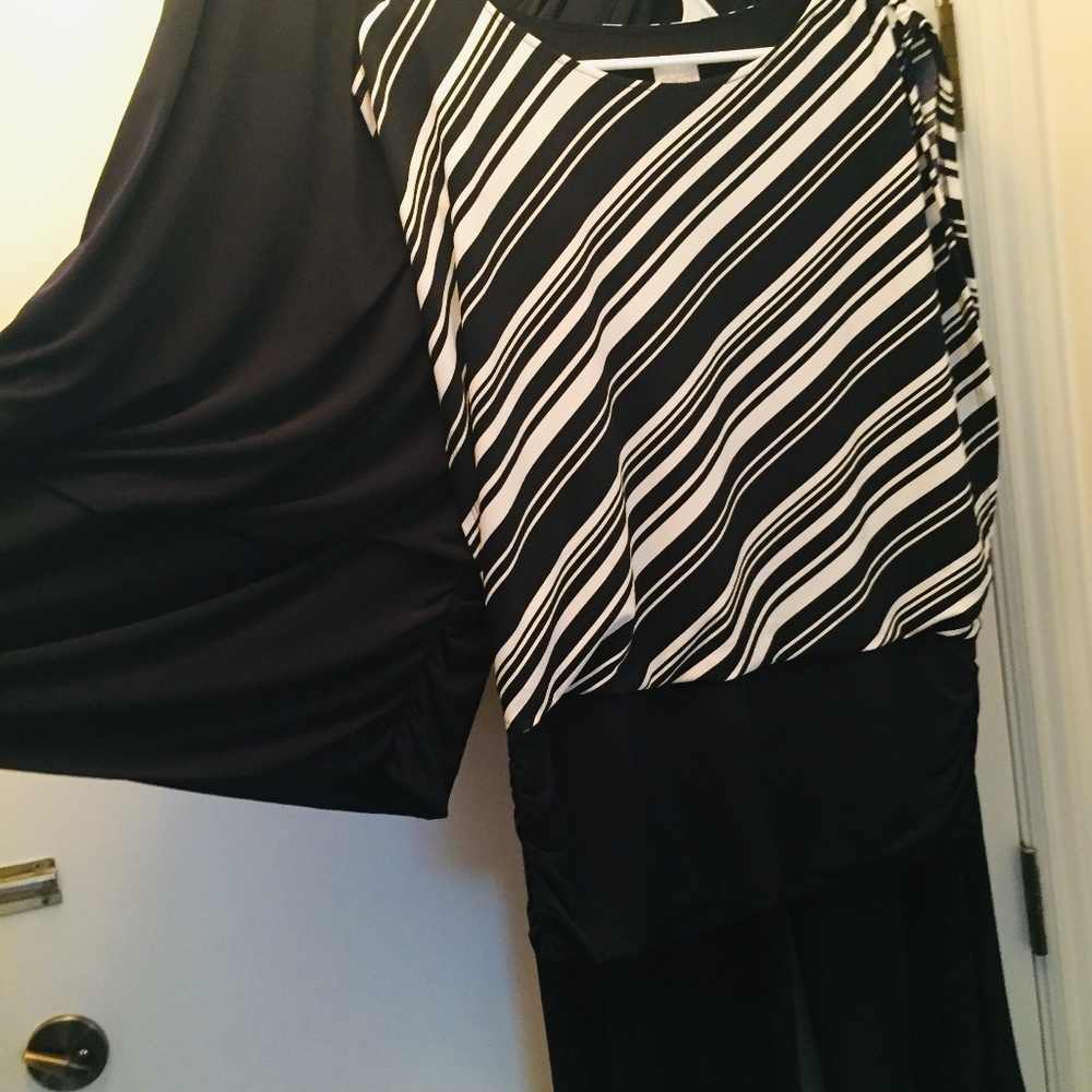 CHICOS  SIZE 2, 3 PIECES SOLD TOGETHER